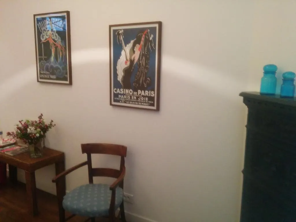 Frühstückspension La Cour Du 5Eme - Chambre D'Hotes Paris